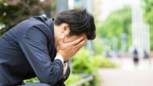 競馬予想サイトで騙された方の体験談を紹介！悪質な手口とその対応策を徹底解説